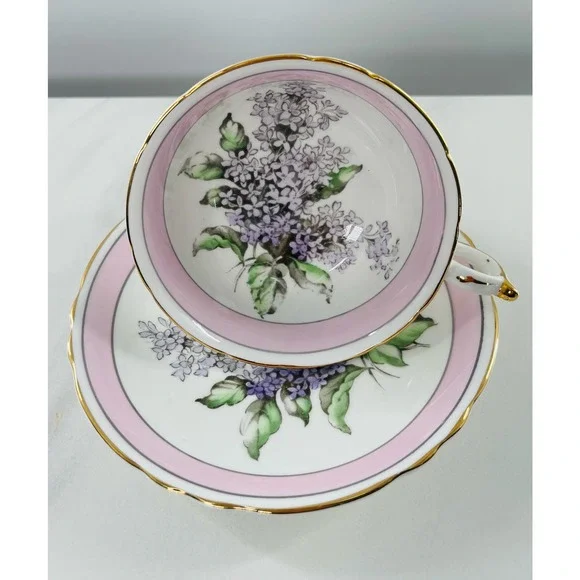 PARAGON Lilac Purple Pink Teacup & Saucer - Picture 2 of 9